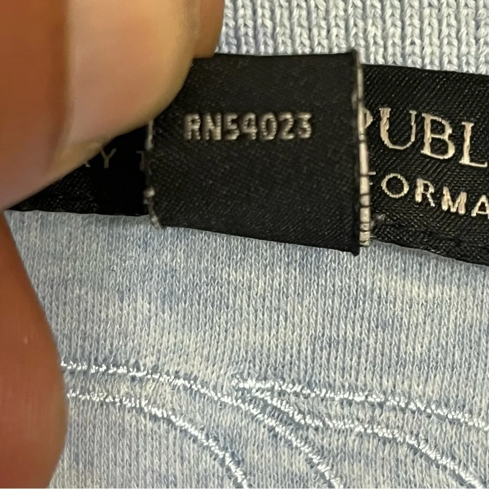 Banana Republic Luxury Touch Performance Men's Size XL Light Blue Polo‎ Shirt